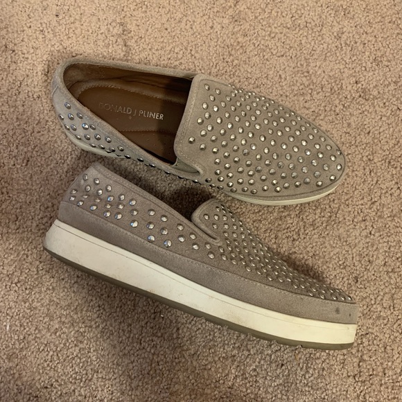 Donald Pliner Studded slip on - Picture 2 of 2